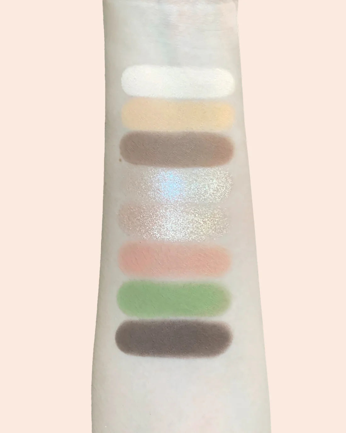 Flower Knows Chocolate Series Eight - Color Eyeshadow Palette 02 Young Shepherdess