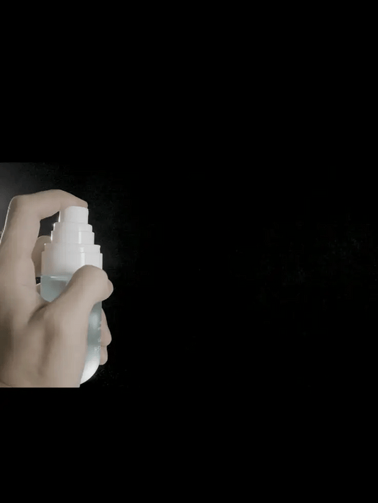 SHEGLAM PRESS REFRESH SETTING SPRAY KEEPS YOUR MAKEUP FRESH SMELLS LIKE A VACATION 55ML