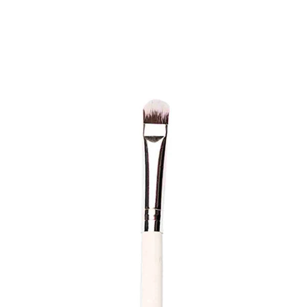 Plume CONCEALER APPLICATION/SPOT CORRECTION BRUSH P18