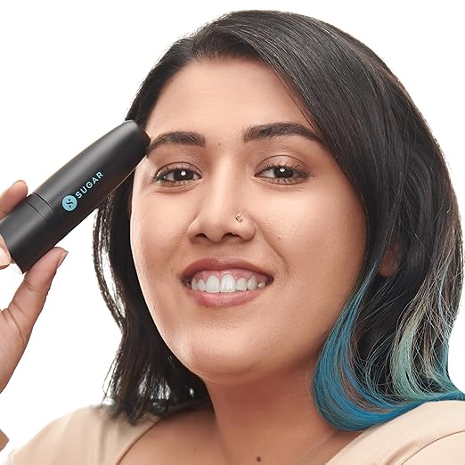 SUGAR Cosmetics Aquaholic Hydrating Matte Foundation | Full Coverage | For All Skin Types | With Built-In Cushion Applicator | 30ml