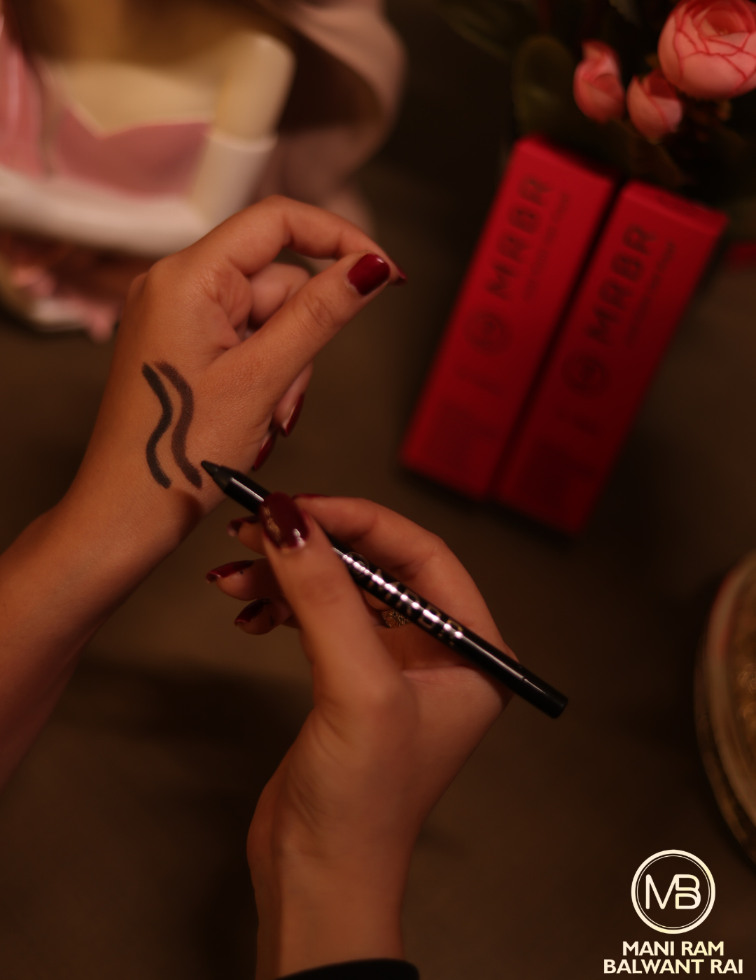 MRBR JUST KOHL GEL KAJAL 1.2g⏐+ FREE MRBR SINDOOR