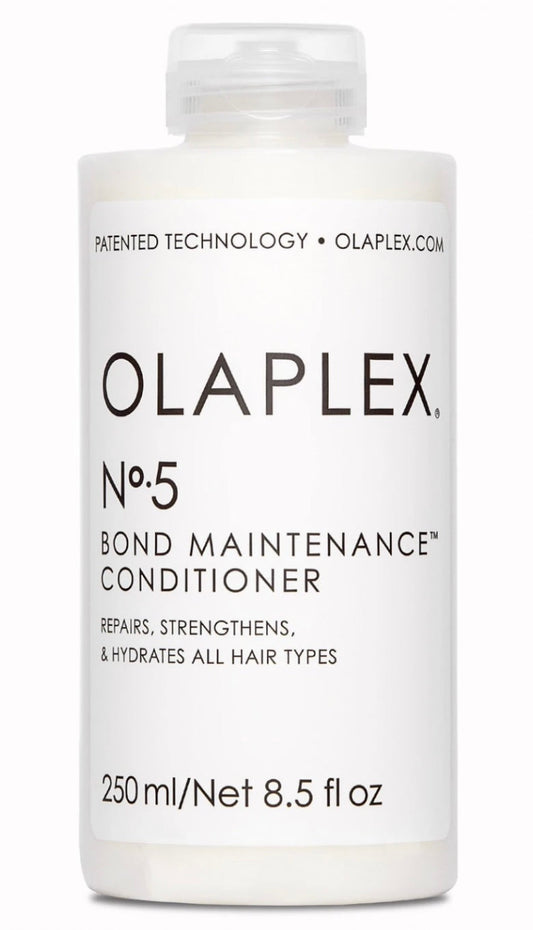 Olaplex No.5 Bond Maintenance Conditioner
HYDRATE . REPAIR . STRENGTHEN
A highly-moisturizing, reparative conditioner for all hair