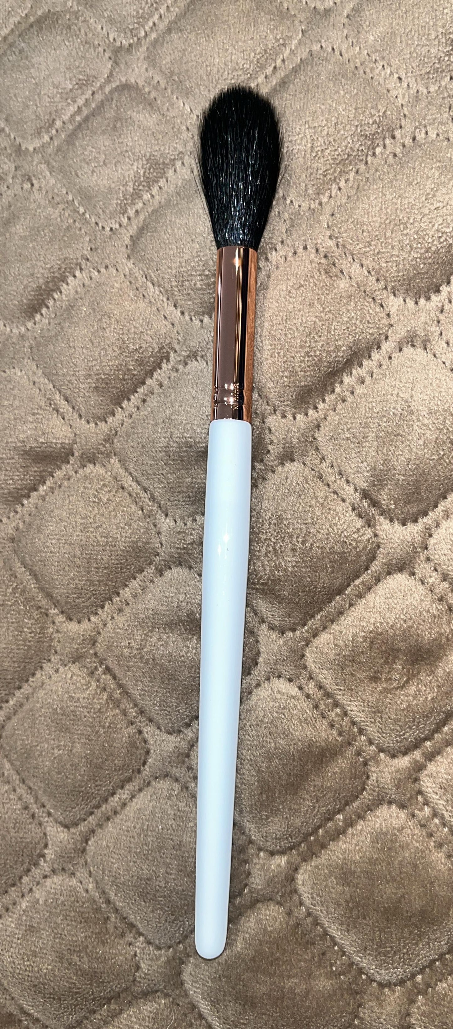 Beautilicious Free Style Cheek Brush Soft Natural Hair BLF243