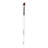 Plume ANGLED CREASE BLENDING/NOSE CONTOUR BRUSH  P10