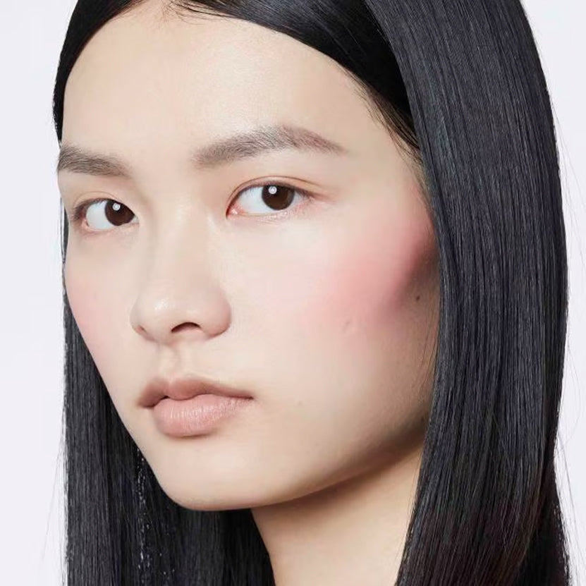 GUCCI BLUSH DE BEAUTE CHEEKS & EYES POWDER LUMINOUS MATTE POUDRE JOUES & YEUX MAT LUMINEUX TENDER APRICOT 5.5g