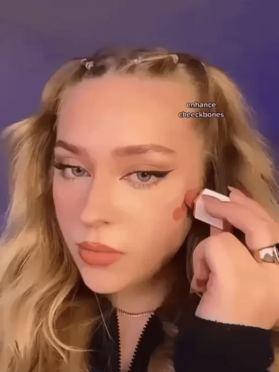 SHEGLAM COLOR BLOOM DEWY LIQUID BLUSH