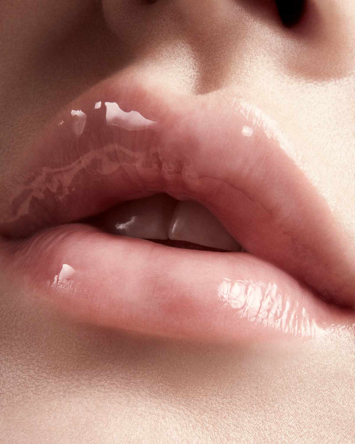 Fenty Beauty By Rihanna Gloss Bomb Universal Lip Luminizer 9ml