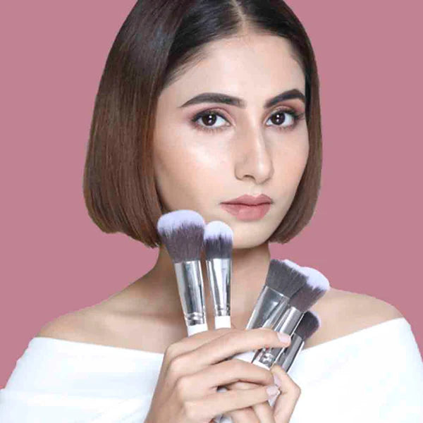 Plume FLAT CONTOUR BRUSH P04