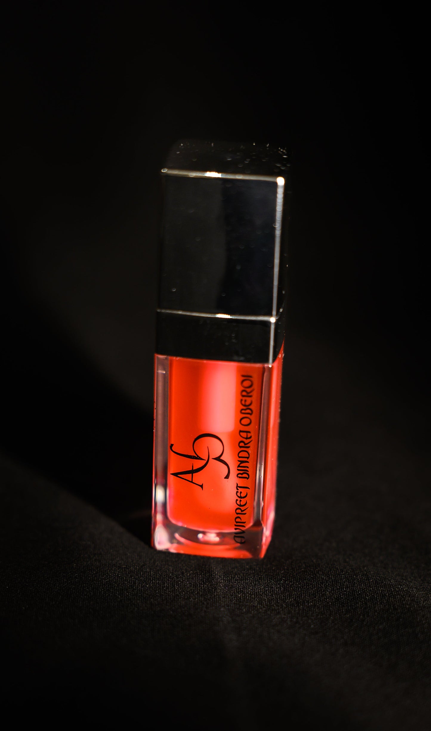 MRBR x AB AVIPREET BINDRA OBEROI LIP OIL FOR A GLOSSY LOOK 10ml