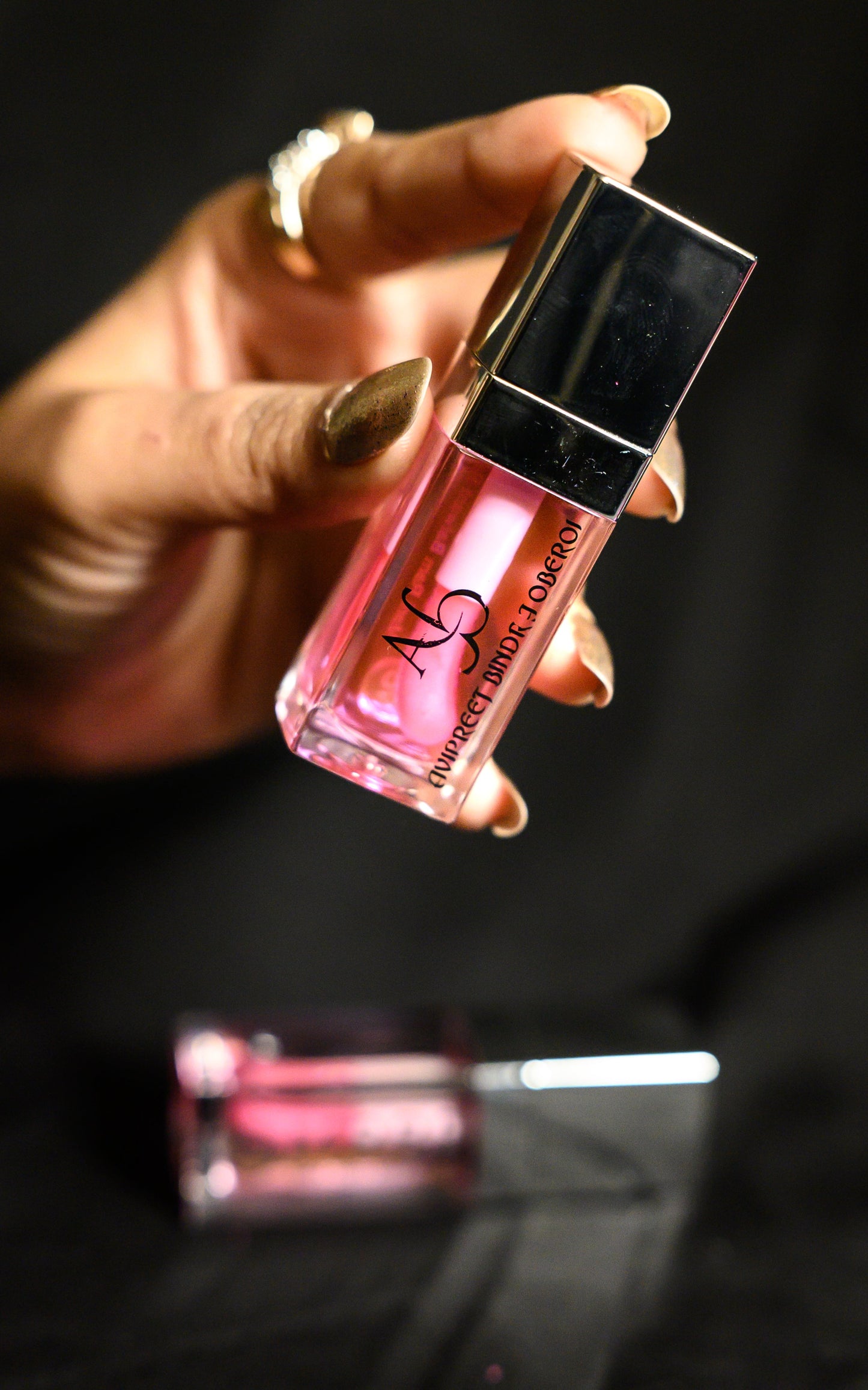 MRBR x AB AVIPREET BINDRA OBEROI LIP OIL FOR A GLOSSY LOOK 10ml