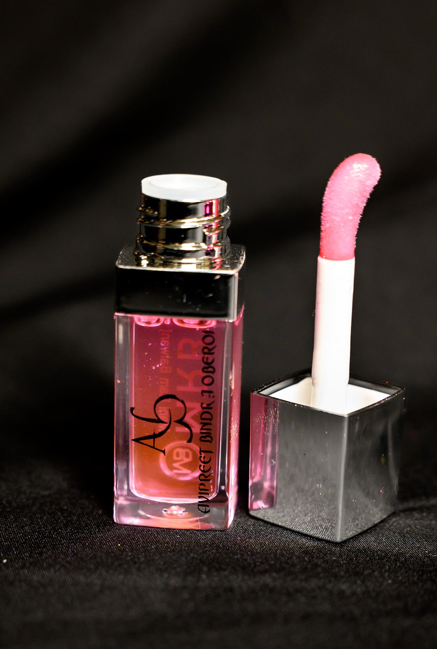 MRBR x AB AVIPREET BINDRA OBEROI LIP OIL FOR A GLOSSY LOOK 10ml