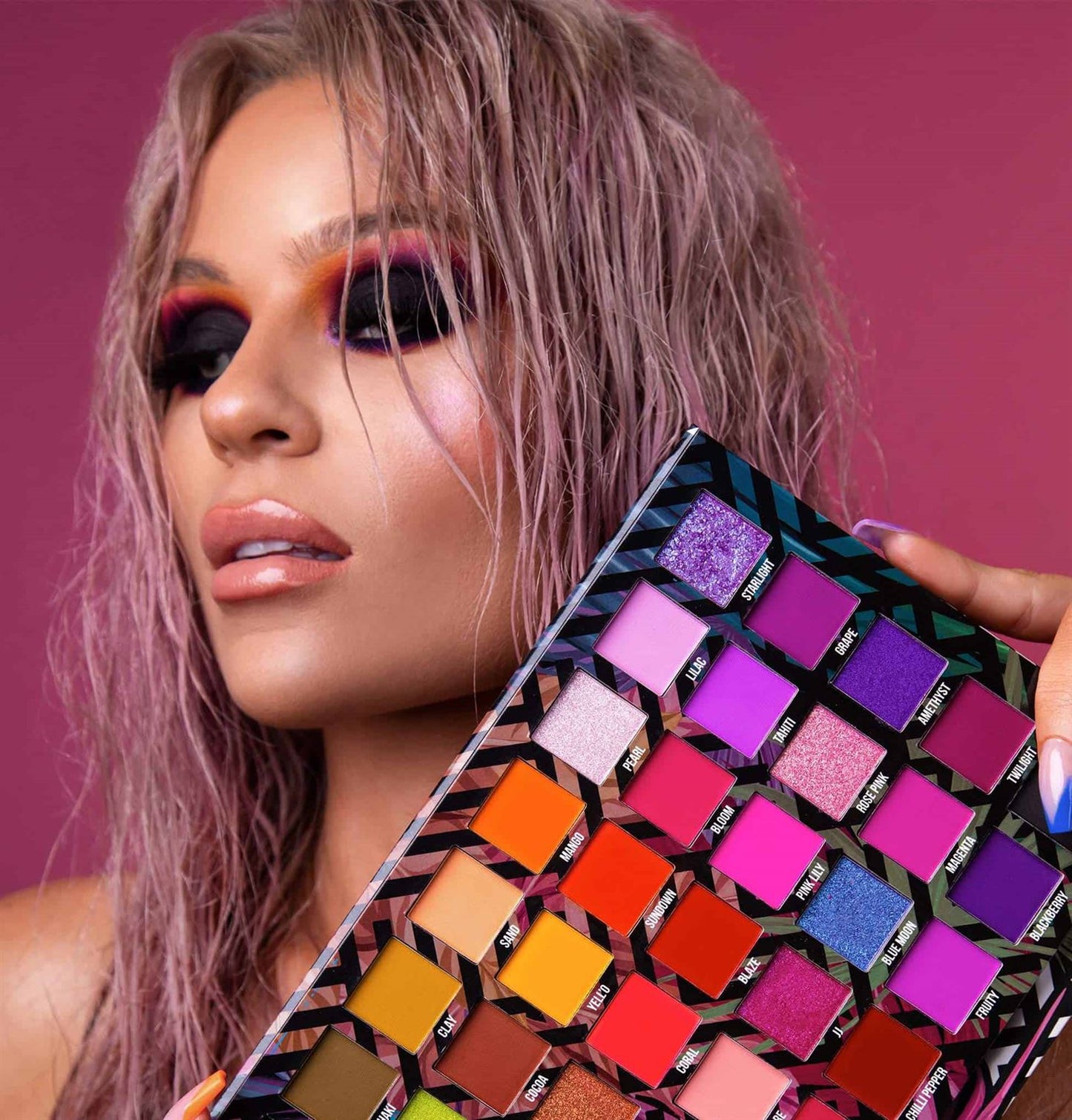 Bperfect Carnival lll Love Tahiti Stacey Marie Eye Shadow Palette 64g