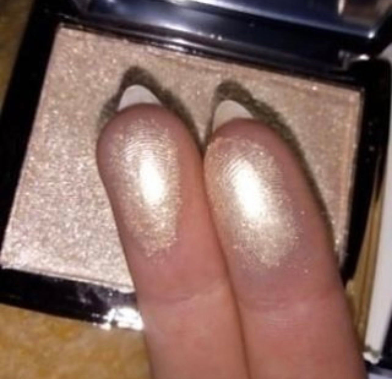 Hojo Brilliance 02 Shimmering Steroscopic High Disk Highlighter 10g