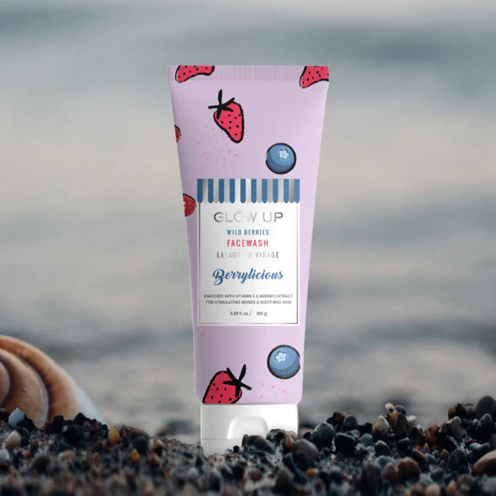 Glowup BERRYLICIOUS WILD BERRIES FACEWASH 100g